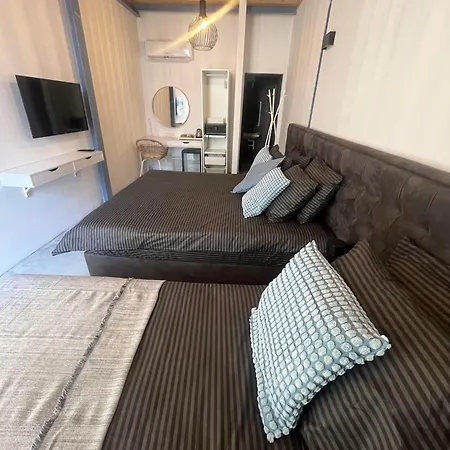 Tasev 4* ニコシア